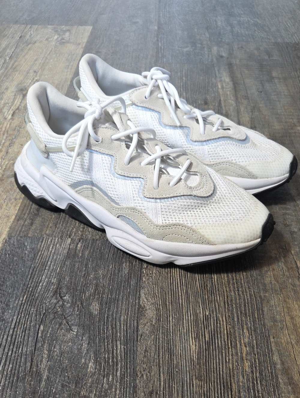 Adidas Ozweego Size 8